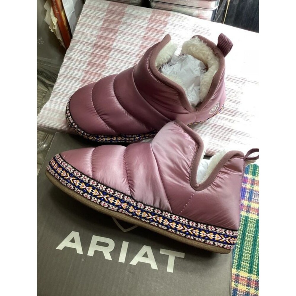 Ariat Crius Bootie Slipper Pink Satin NIB Women's Size 6.5/7